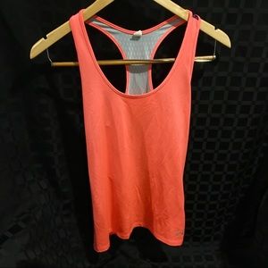 Under Armor Fitted Heat Gear Women’s Performance